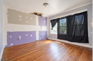 35 Irving Ave, Newark, NJ 07112 - Photo 4