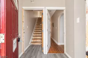 35 Irving Ave, Newark, NJ 07112 - Photo 2