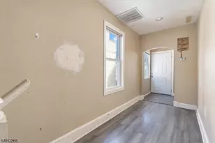 35 Irving Ave, Newark, NJ 07112 - Photo 22