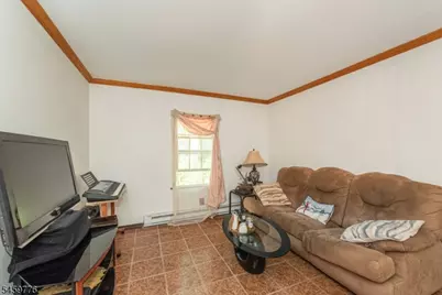 19 Skyland Ave, Wanaque, NJ 07420 - Photo 8