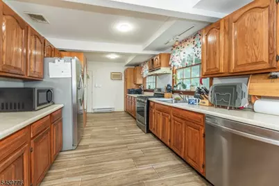 19 Skyland Ave, Wanaque, NJ 07420 - Photo 2