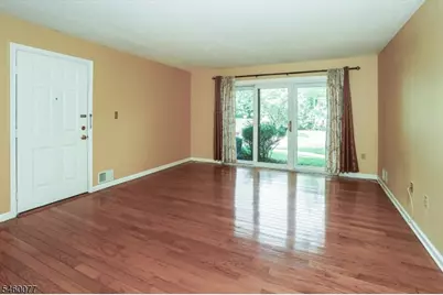 131 Irving Pl, Bernards Township, NJ 07920 - Photo 4