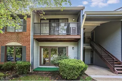 131 Irving Pl, Bernards Township, NJ 07920 - Photo 2