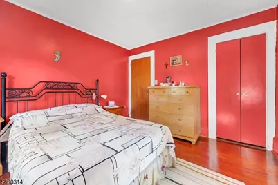 9 Halcyon Pl, Bloomfield, NJ 07003 - Photo 34