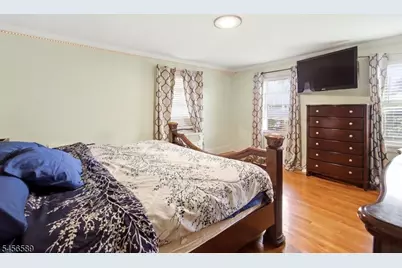 351 Griggs Ave, Teaneck Township, NJ 07666 - Photo 32