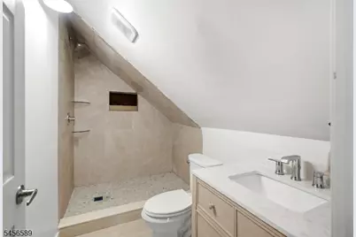 351 Griggs Ave, Teaneck Township, NJ 07666 - Photo 18