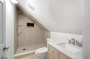 351 Griggs Ave, Teaneck Township, NJ 07666 - Photo 18