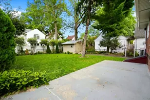 351 Griggs Ave, Teaneck Township, NJ 07666 - Photo 10