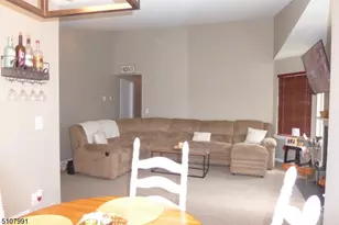 52 Foxwood Ct Ondo, Bedminster Township, NJ 07921 - Photo 6