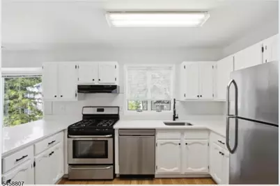 136 Changebridge Rd #N8, Montville Township, NJ 07045 - Photo 16