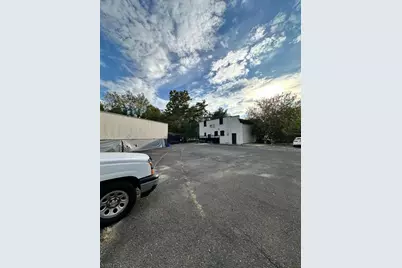 39 Tucker St, Trenton, NJ 08618 - Photo 2