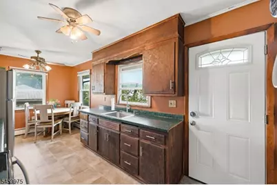 74 Trinity St, Newton, NJ 07860 - Photo 8
