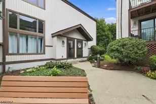 113 Alpine Ct, Stanhope, NJ 07874 - Photo 1