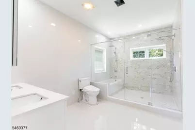 117 Berkley Blvd, Woodbridge Township, NJ 08830 - Photo 28