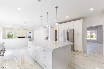 117 Berkley Blvd, Woodbridge Township, NJ 08830 - Photo 6