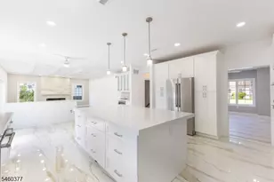 117 Berkley Blvd, Woodbridge Township, NJ 08830 - Photo 6