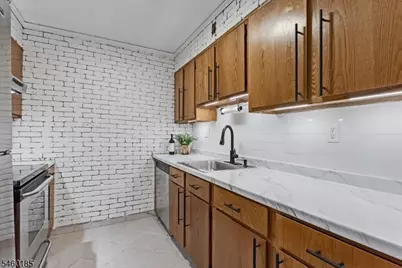 750 Mill St #D1, Belleville, NJ 07109 - Photo 10