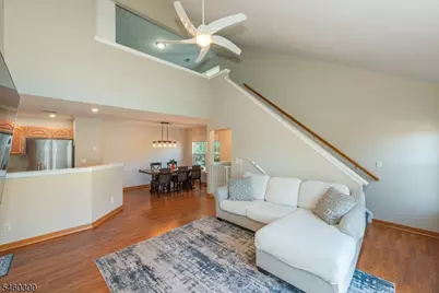 904 Wendover Ct, Randolph Township, NJ 07869 - Photo 10