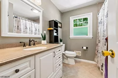 18 Fox Hollow Ct, Vernon, NJ 07462 - Photo 26