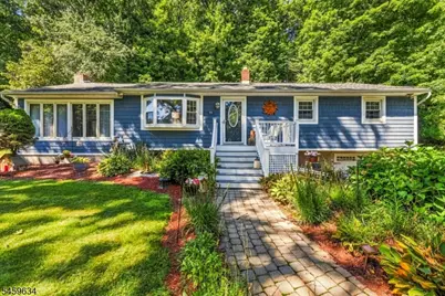 18 Fox Hollow Ct, Vernon Twp., NJ 07462 - Photo 1