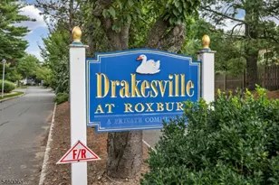 60 Drake Ln, Roxbury Township, NJ 07852 - Photo 2