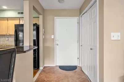 60 Drake Ln, Roxbury Township, NJ 07852 - Photo 4