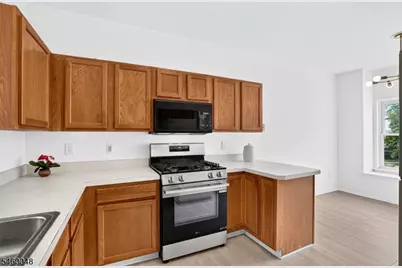 706 Dawson Pl, Hanover Township, NJ 07981 - Photo 10