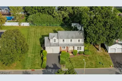 65 Dunedain St, Hillsborough Township, NJ 08844 - Photo 8