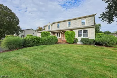 65 Dunedain St, Hillsborough Township, NJ 08844 - Photo 4