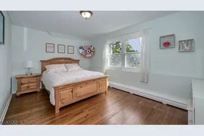 34 Grandview Dr, Wayne, NJ 07470 - Photo 28