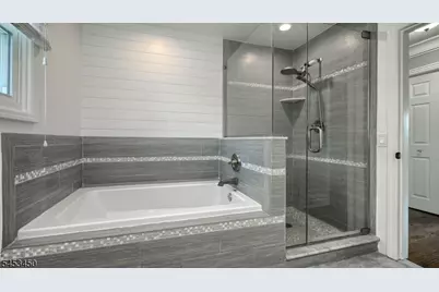 34 Grandview Dr, Wayne, NJ 07470 - Photo 24