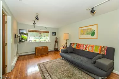 211 Rexland Dr, Boonton Town, NJ 07005 - Photo 10