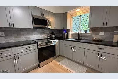 70J Farm Rd, Hillsborough Township, NJ 08844 - Photo 10