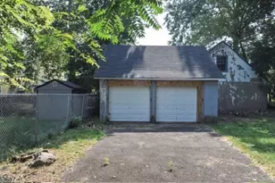280 Seneca Pl, Plainfield, NJ 07062 - Photo 24