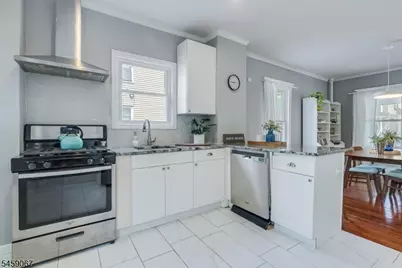 215 Waverly Pl, South Orange, NJ 07079 - Photo 20