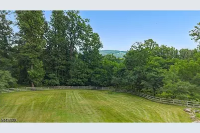 911 Ravine Rd, Lebanon Township, NJ 07830 - Photo 36