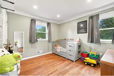 5 Old Farmers Rd, Washington Township, NJ 07853 - Photo 18