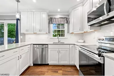 5 Old Farmers Rd, Washington Township, NJ 07853 - Photo 12