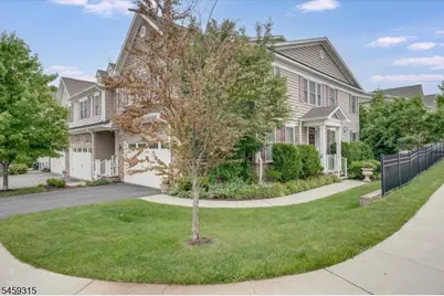 10 Fillmore Dr, Morris Township, NJ 07960 - Photo 2