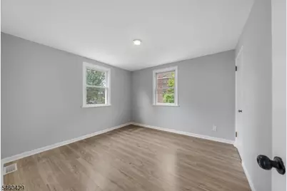 54 Llewellyn Ave #1, Bloomfield, NJ 07003 - Photo 6