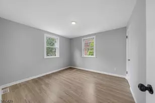 54 Llewellyn Ave, Bloomfield, NJ 07003 - Photo 6