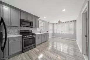 54 Llewellyn Ave, Bloomfield, NJ 07003 - Photo 1