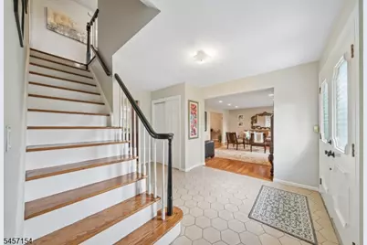 15 Mount Vernon Ct, Livingston, NJ 07039 - Photo 6