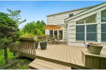 15 Mount Vernon Ct, Livingston, NJ 07039 - Photo 38