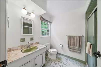 15 Mount Vernon Ct, Livingston, NJ 07039 - Photo 26