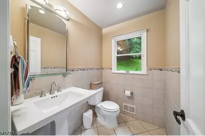 15 Mount Vernon Ct, Livingston, NJ 07039 - Photo 22