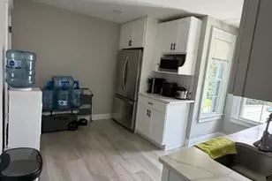 415 E 3rd Ave, Roselle, NJ 07203 - Photo 6