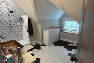 415 E 3rd Ave, Roselle, NJ 07203 - Photo 10