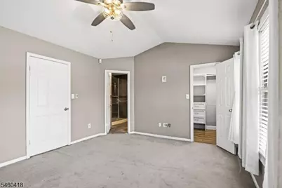 5 Heatherwood Ct, Rockaway Township, NJ 07866 - Photo 8