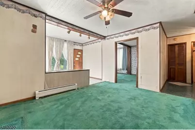 15 Candy Ct, Edison, NJ 08817 - Photo 4